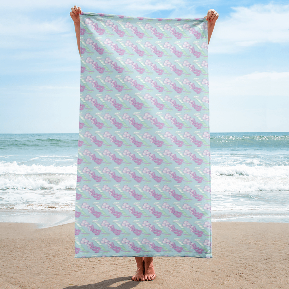 Summer Lavender Bath Towel | Cozy, Lightweight, and Absorbent